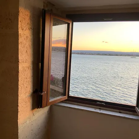 Apartment L'alba E Il Tramonto Vista Mare Syrakus